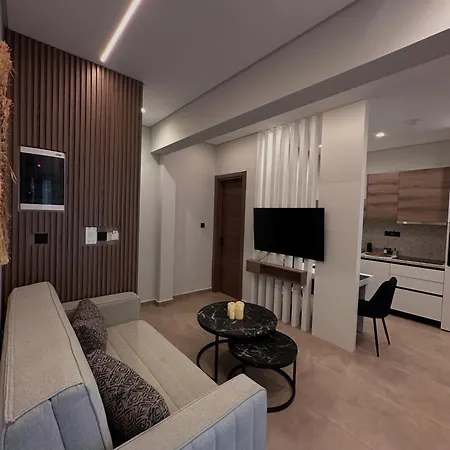 Sandys Luxury Living *